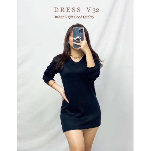 Dress V 32 Rajut Black