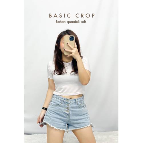 Basic Crop White