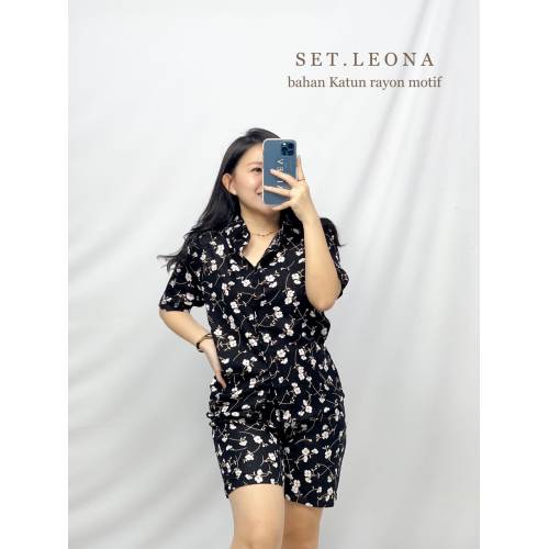 Set Leona Black